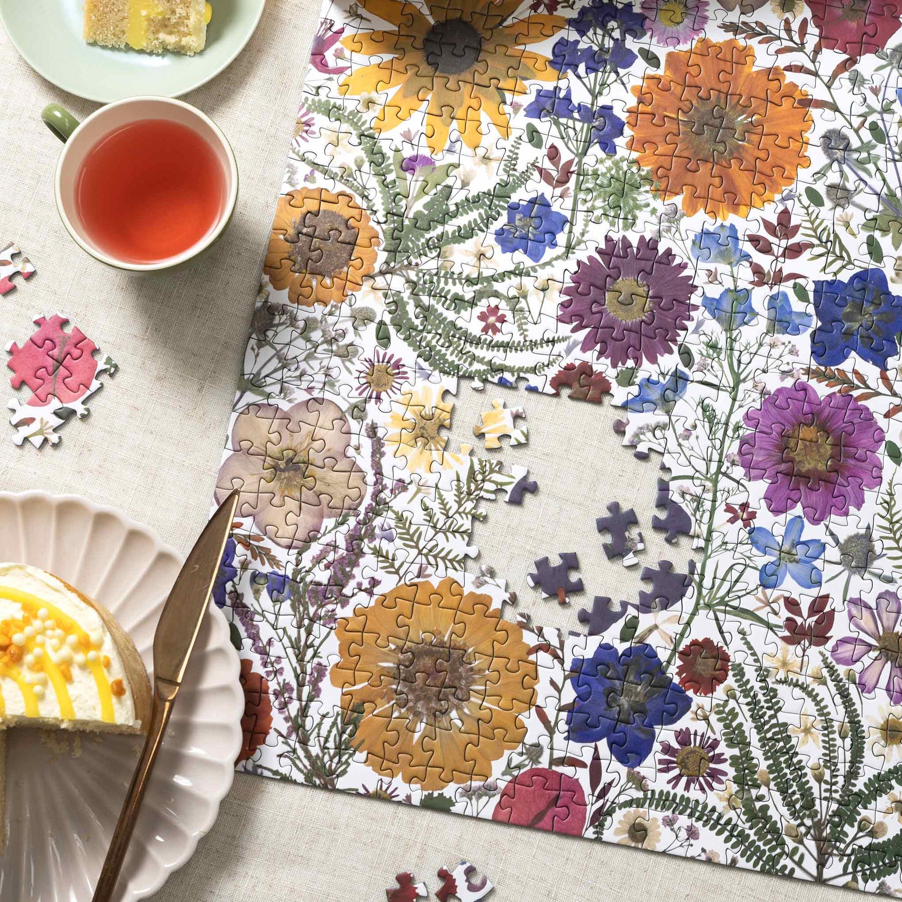 Botanist - 1000 Piece Puzzle